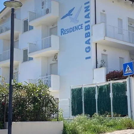 Manetta Tra Mare E Natura