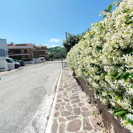 Holidayhome Manetta Tra Mare E Natura 皮内托