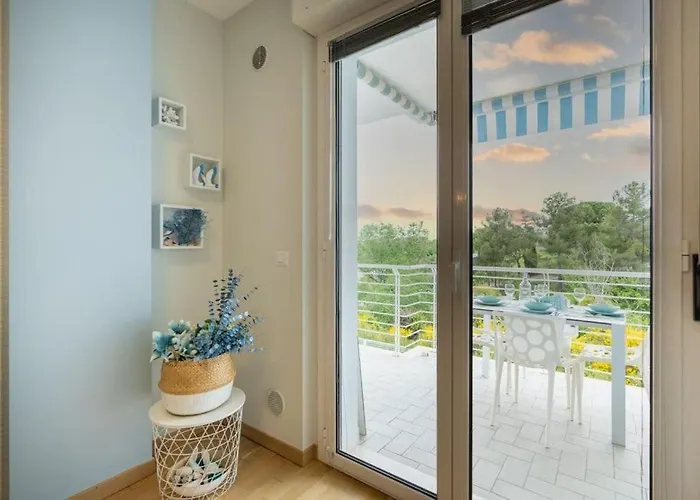 Holidayhome Manetta Tra Mare E Natura Pineto